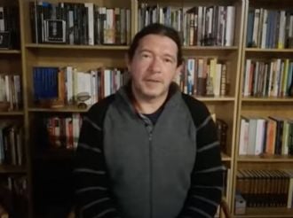 Alejandro Frias habla de su novela "Los mataperros"