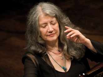 Feliz cumpleaños Martha Argerich, reina y señora de los teclados